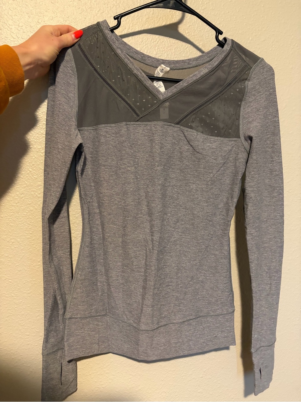 Lululemon Gray Long-Sleeve V-Neck Women's Top with Mesh Yoke